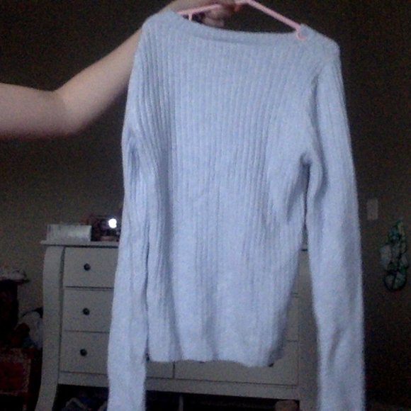 soft blue sweater - Picture 2 of 6